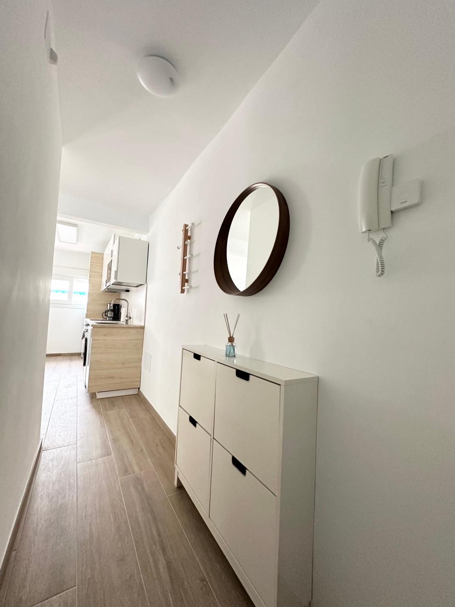 Aloha - Free Parking Apartment *